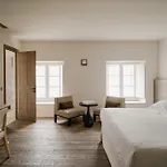 Boutique Noae By Emerald Hotel 4*
